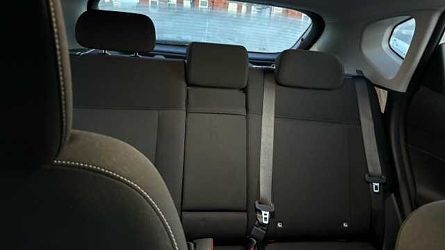 Hyundai KONA 1.6 Hybrid 129 Advance 5dr DCT Hybrid Hatchback Special Solid - Atlas White