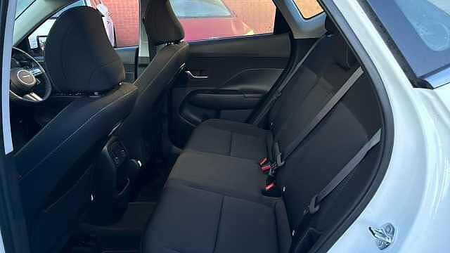 Hyundai KONA 1.6 Hybrid 129 Advance 5dr DCT Hybrid Hatchback Special Solid - Atlas White