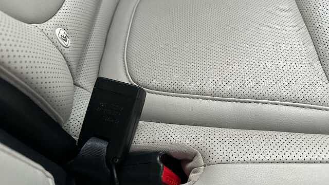 Hyundai TUCSON 1.6 TGDi Ultimate 5dr 2WD Petrol Estate White