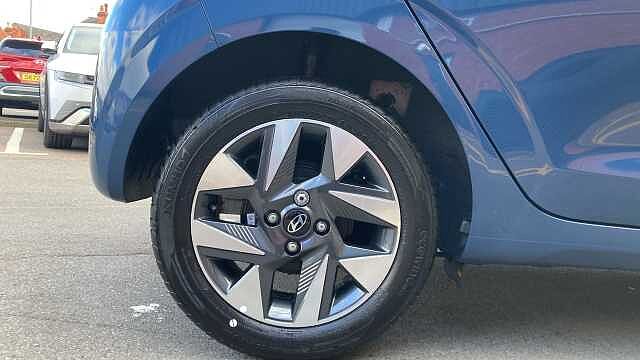 Hyundai I10 1.0 [63] Advance 5dr Auto [Nav] Petrol Hatchback Vibrant Blue - Pearl