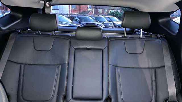 Hyundai TUCSON 1.6 TGDi Hybrid 230 Ultimate 5dr 2WD Auto Hybrid Estate Black