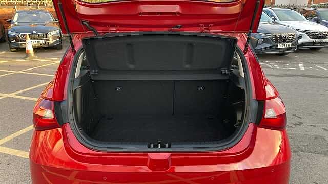 Hyundai I20 1.0T GDi 48V MHD SE Connect 5dr Petrol Hatchback Red