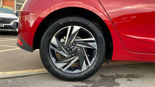 Hyundai I20 1.0T GDi 48V MHD SE Connect 5dr Petrol Hatchback Red
