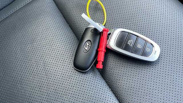 Hyundai TUCSON 1.6 TGDi Hybrid 230 Ultimate 5dr 2WD Auto Hybrid Estate Grey