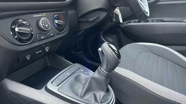 Hyundai I10 1.0 [63] Advance 5dr Auto [Nav] Petrol Hatchback White