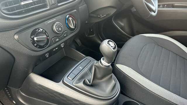 Hyundai i10 1.0 [63] Advance 5dr [Nav] Petrol Hatchback