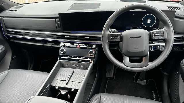 Hyundai SANTA FE 1.6 TGDi Plug-in Hybrid Calligraphy 5dr 4WD Auto Estate Black