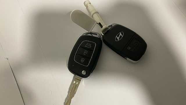 Hyundai I10 1.0 [63] Advance 5dr Auto [Nav] Petrol Hatchback Dragon Red - Pearl