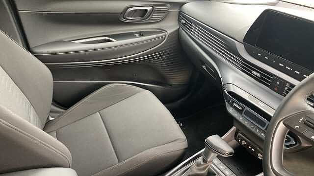 Hyundai BAYON 1.0 TGDi [90] Tech Line 5dr DCT Petrol Hatchback Pearl - Vibrant Blue