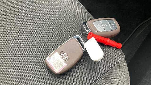 Hyundai BAYON 1.0 TGDi [90] Tech Line 5dr DCT Petrol Hatchback Pearl - Vibrant Blue