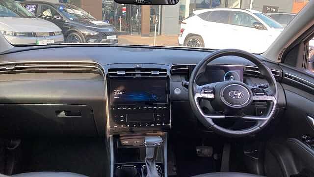 Hyundai TUCSON 1.6 TGDi 48V MHD 180 Ultimate 5dr 4WD DCT Petrol Estate White