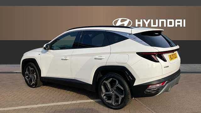 Hyundai TUCSON 1.6 TGDi 48V MHD 180 Ultimate 5dr 4WD DCT Petrol Estate White