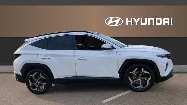 Hyundai TUCSON 1.6 TGDi 48V MHD 180 Ultimate 5dr 4WD DCT Petrol Estate White