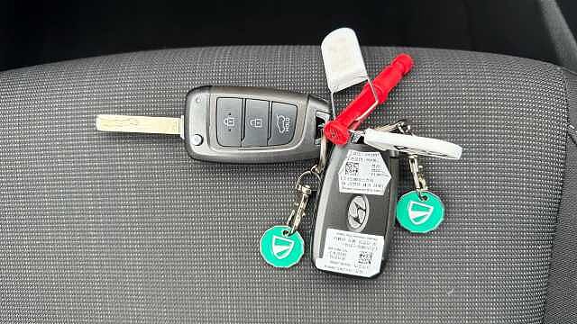 Hyundai KONA 1.6 GDi Hybrid SE Connect 5dr DCT Hybrid Hatchback Black