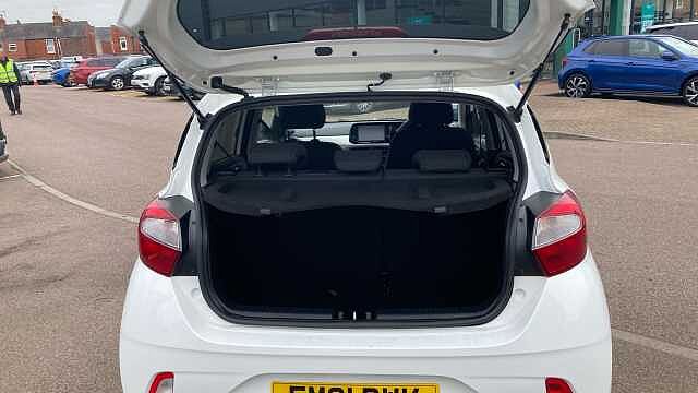 Hyundai i10 1.0 MPi Premium 5dr Petrol Hatchback
