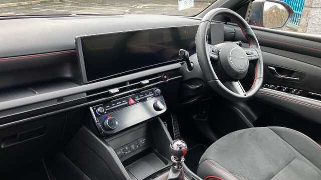 Hyundai TUCSON 1.6T N Line 5dr Petrol Estate Red