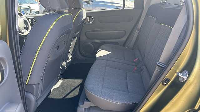Hyundai INSTER 85kW Cross 49kWh 5dr Auto Electric Hatchback