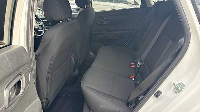 Hyundai I20 1.0T GDi Premium 5dr DCT Petrol Hatchback White