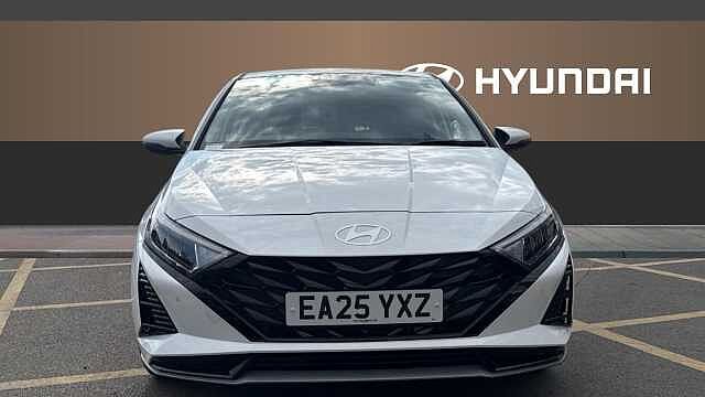 Hyundai I20 1.0T GDi Premium 5dr DCT Petrol Hatchback White