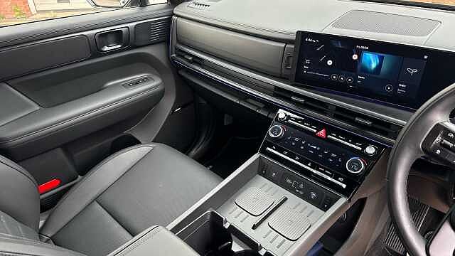 Hyundai SANTA FE 1.6 TGDi Plug-in Hybrid Calligraphy 5dr 4WD Auto Estate