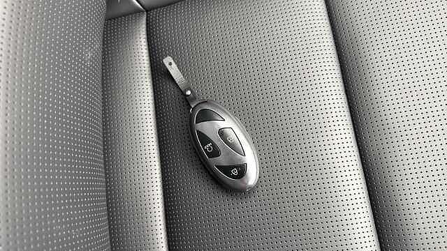 Hyundai SANTA FE 1.6 TGDi Plug-in Hybrid Calligraphy 5dr 4WD Auto Estate