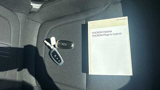 Hyundai TUCSON 1.6 TGDi Hybrid 230 Premium 5dr 2WD Auto Hybrid Estate Grey