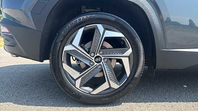 Hyundai TUCSON 1.6 TGDi Hybrid 230 Premium 5dr 2WD Auto Hybrid Estate Grey