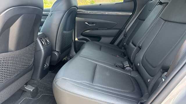 Hyundai TUCSON 1.6 TGDi 48V MHD Ultimate 5dr 2WD DCT Petrol Estate Silver
