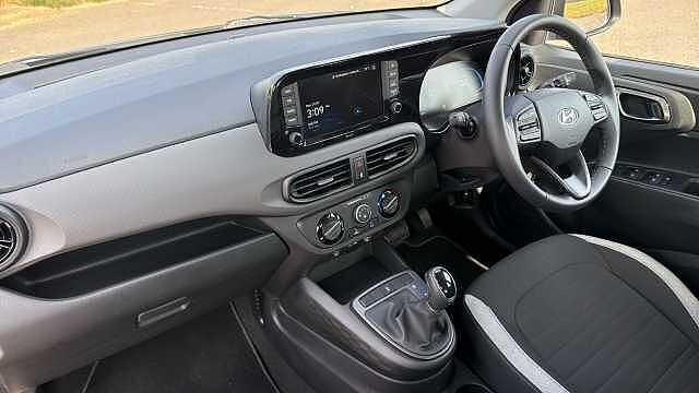 Hyundai I10 1.0 [63] Advance 5dr Auto [Nav] Petrol Hatchback Black