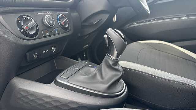 Hyundai i10 1.0 [63] Advance 5dr Auto [Nav] Petrol Hatchback