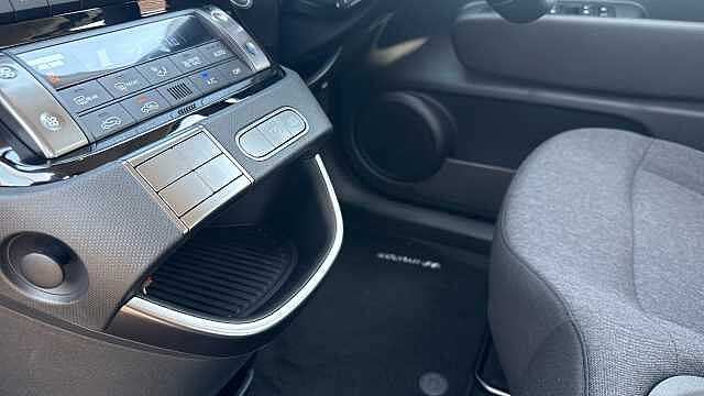 Hyundai INSTER 85kW 01 49kWh 5dr Auto Electric Hatchback