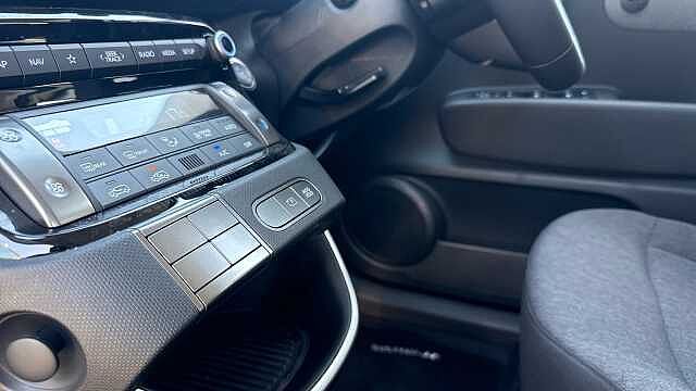 Hyundai INSTER 85kW 01 49kWh 5dr Auto Electric Hatchback