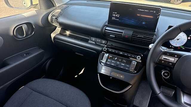 Hyundai INSTER 85kW 01 49kWh 5dr Auto Electric Hatchback