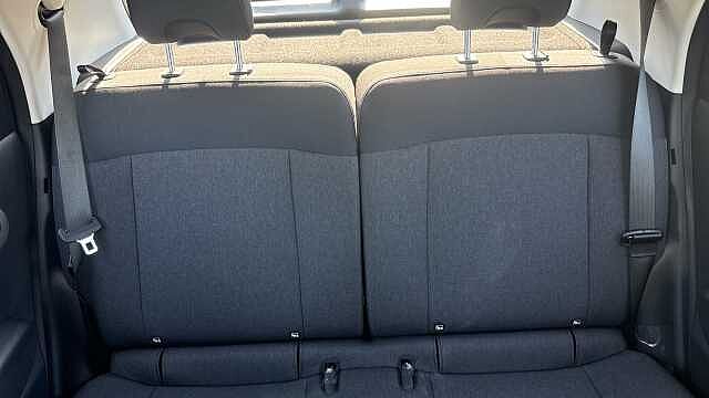 Hyundai INSTER 85kW 01 49kWh 5dr Auto Electric Hatchback