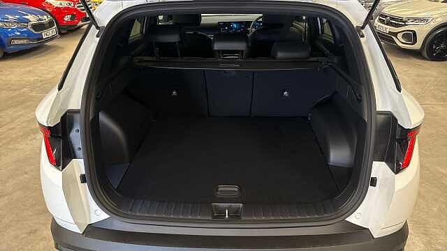 Hyundai TUCSON 1.6T 239 Hybrid Black Line 5dr Auto Hybrid Estate