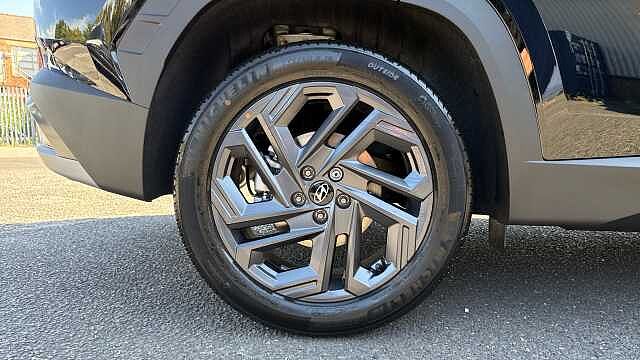 Hyundai TUCSON 1.6T 239 Hybrid Black Line 5dr Auto Hybrid Estate