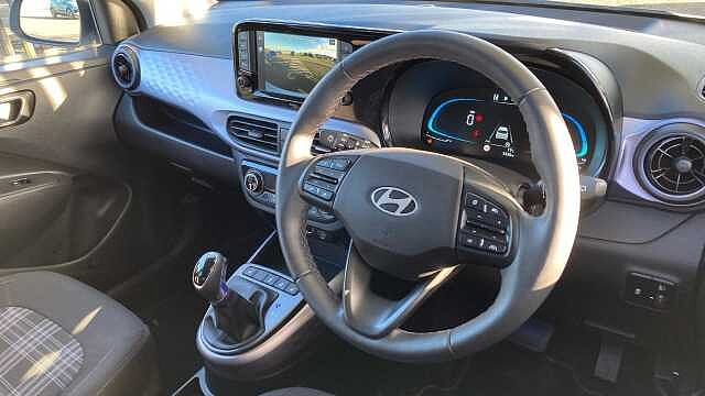 Hyundai I10 1.0 [63] Premium 5dr Auto [Nav] Petrol Hatchback White