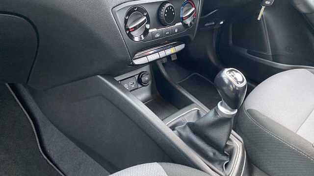 Hyundai I20 1.2 MPi SE 5dr Petrol Hatchback Red