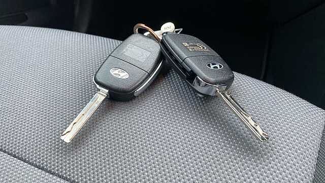 Hyundai I20 1.2 MPi SE 5dr Petrol Hatchback Red