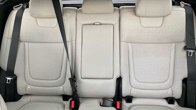 Hyundai TUCSON 1.6 TGDi Ultimate 5dr 2WD Petrol Estate White