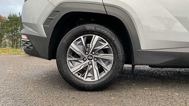 Hyundai TUCSON 1.6 TGDi Hybrid 230 SE Connect 5dr 2WD Auto Hybrid Estate