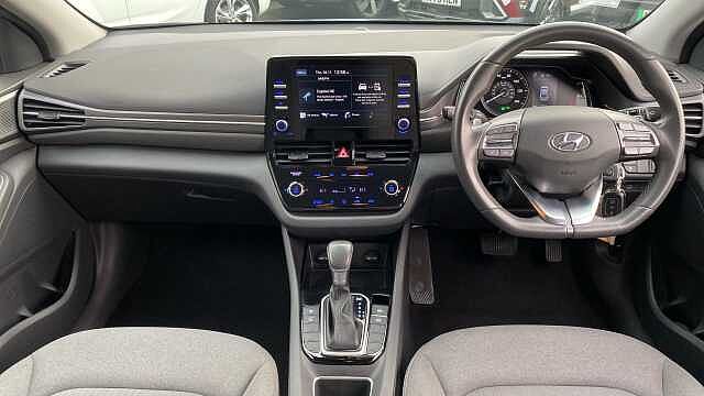 Hyundai IONIQ 1.6 GDi Hybrid SE Connect 5dr DCT Hybrid Hatchback Blue
