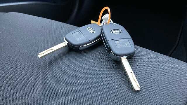 Hyundai I20 1.0T GDi Premium 5dr Petrol Hatchback Pearl - Aurora Grey