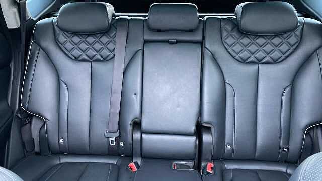 Hyundai SANTA FE 1.6 TGDi Plug-in Hybrid Ultimate 5dr 4WD Auto Estate White