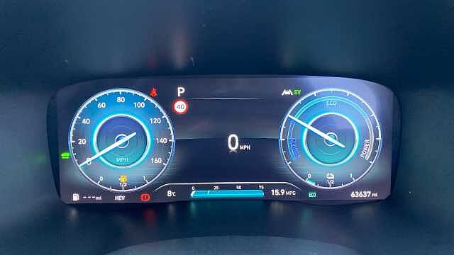 Hyundai SANTA FE 1.6 TGDi Plug-in Hybrid Ultimate 5dr 4WD Auto Estate White