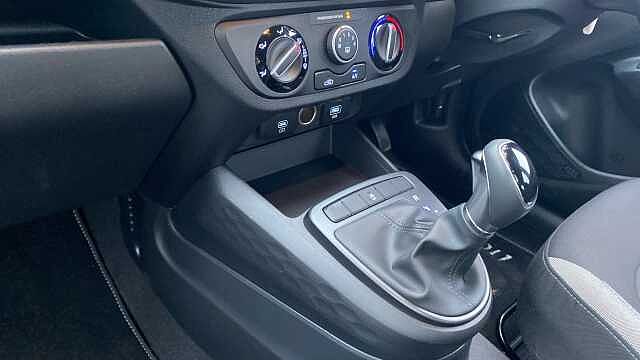 Hyundai i10 1.2 [79] Advance 5dr Auto [Nav] Petrol Hatchback