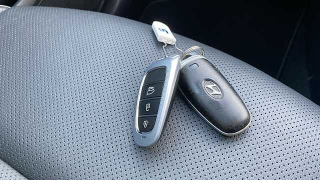 Hyundai TUCSON 1.6 TGDi Hybrid 230 Ultimate 5dr 2WD Auto Hybrid Estate White