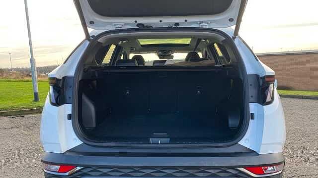 Hyundai TUCSON 1.6 TGDi Hybrid 230 Ultimate 5dr 2WD Auto Hybrid Estate White