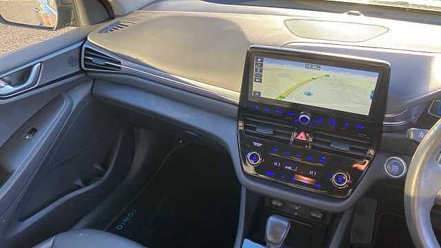 Hyundai IONIQ 1.6 GDi Hybrid Premium SE 5dr DCT Hybrid Hatchback Black