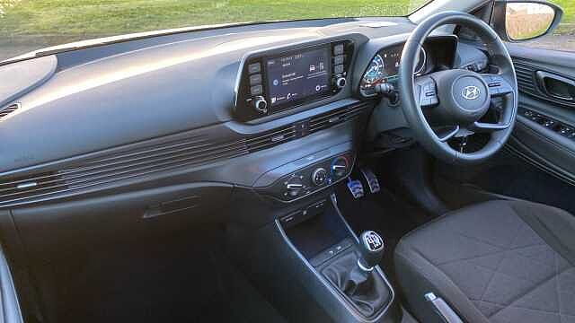 Hyundai BAYON 1.0 TGDi 48V MHEV SE Connect 5dr Petrol Hatchback Green